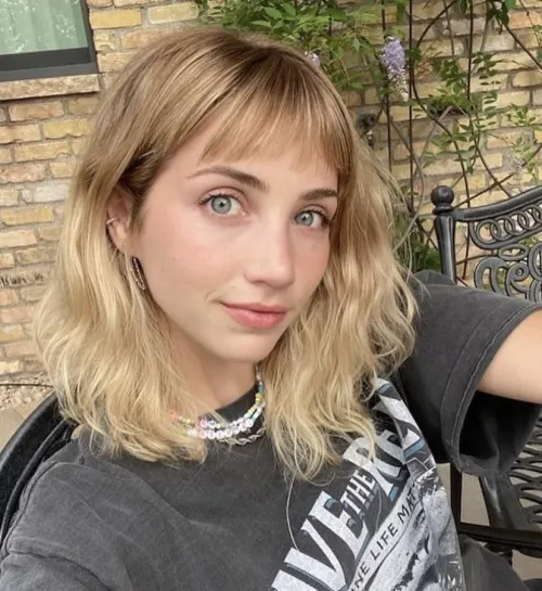 Thumbnail Emily Rudd: A Stunning Feature by grichardson526's PrettyGirls