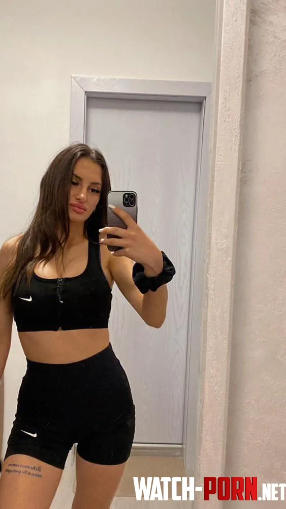 Heading to the gym  by blackbarbie02