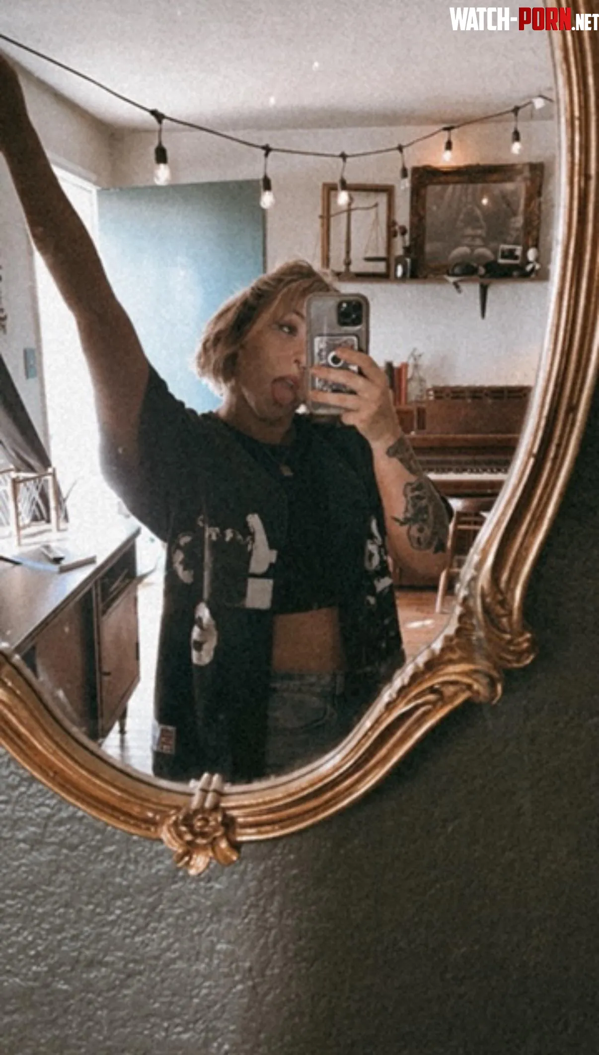 Throwback to my short hair and warm weather for crop tops  by shaybaby_666