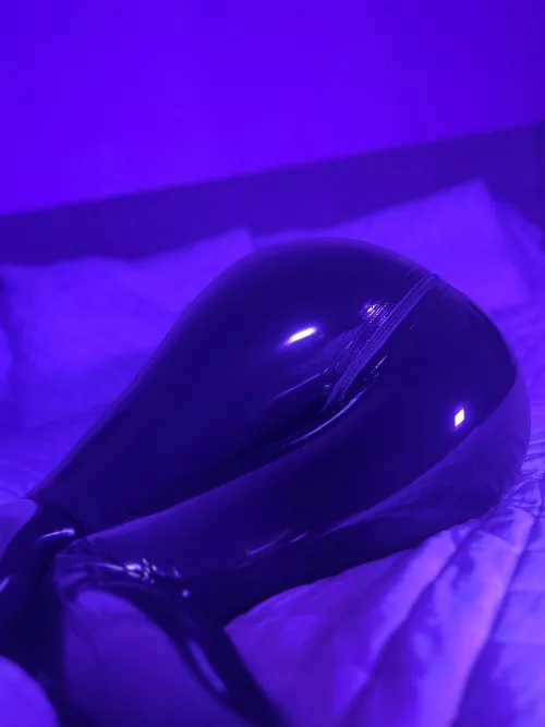Thumbnail DesignerSome127: Craving the Shiny in the World of ShinyPorn