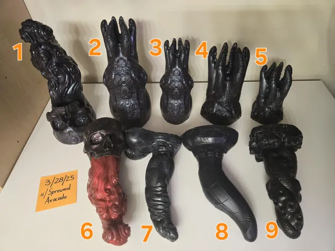 Thumbnail Explore BadDragon WTS US 9 TentaclesMawsMore
