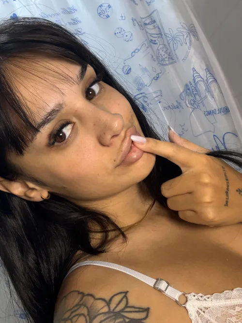 Thumbnail Tattooedqueen1_ Showcases the Elegance of White Nails in nailFetish