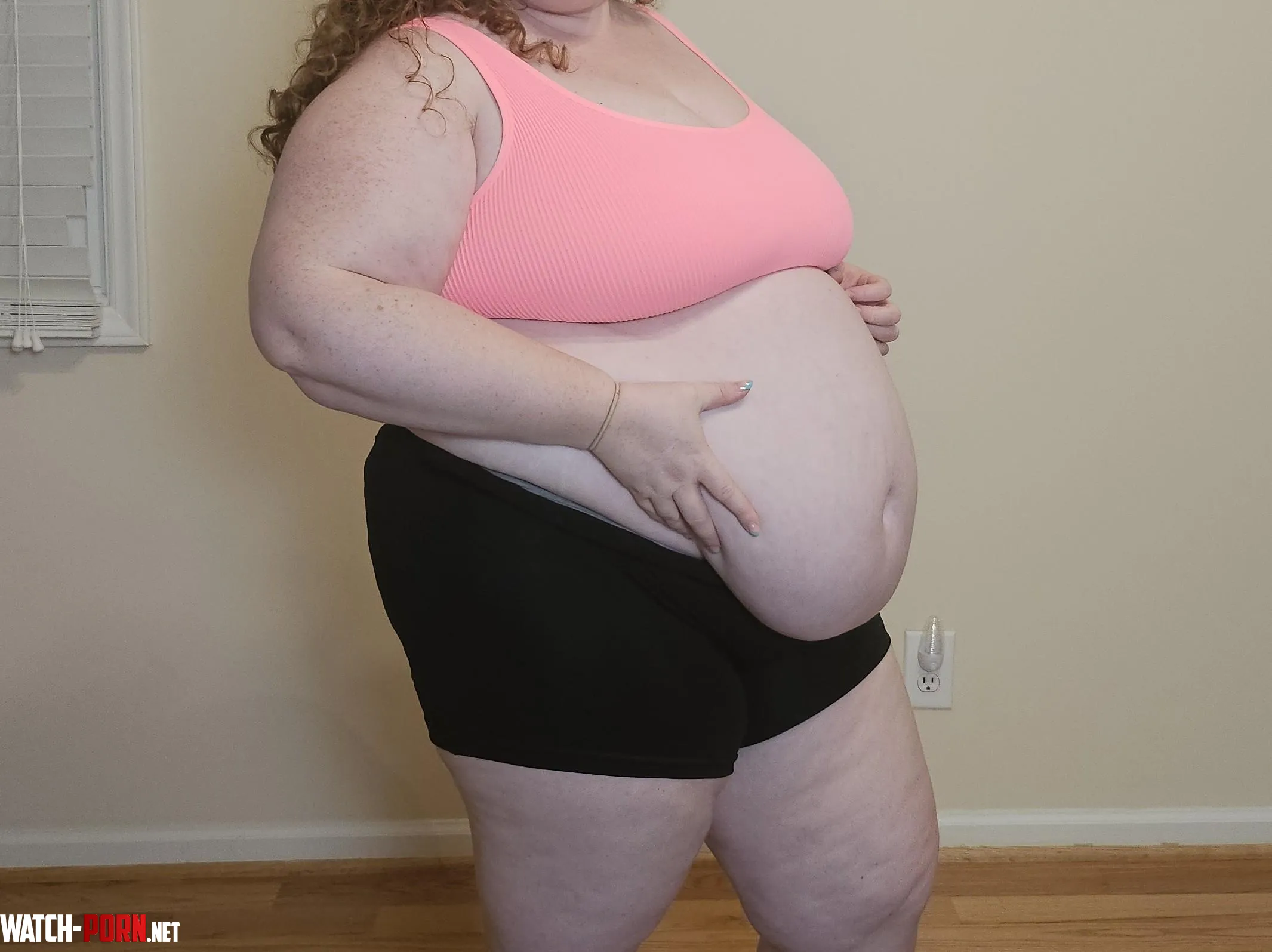 Even when stuffed to the max the bottom of my belly is so squeezable by AthenaHeavy