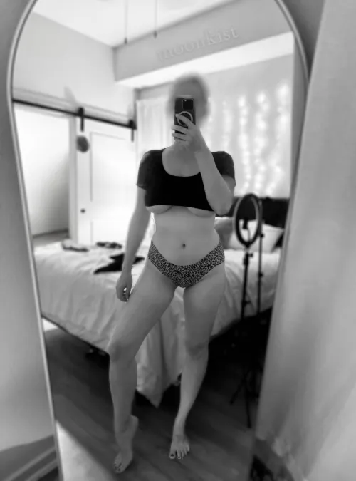 Thumbnail Sultry Secrets: Making Waves in Undies with Moonkist_