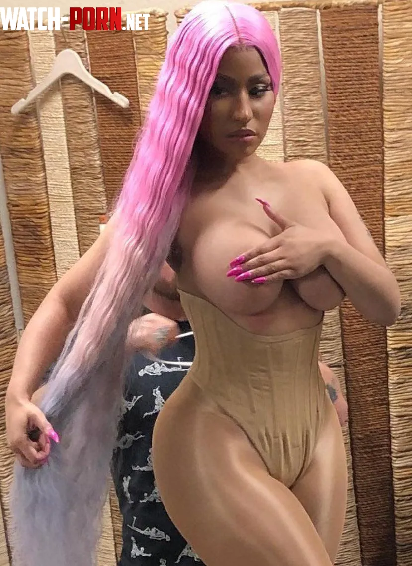 Nicki Minaj by Ginsla