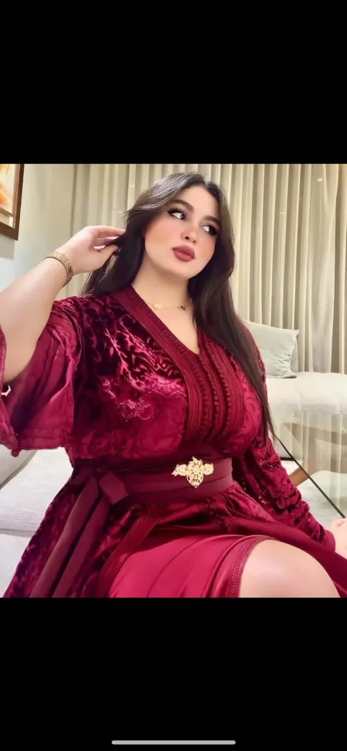 Thumbnail Suspicious_Muscle_36 Reveals Secrets in My Hot Mom: An ArabPorn Adventure