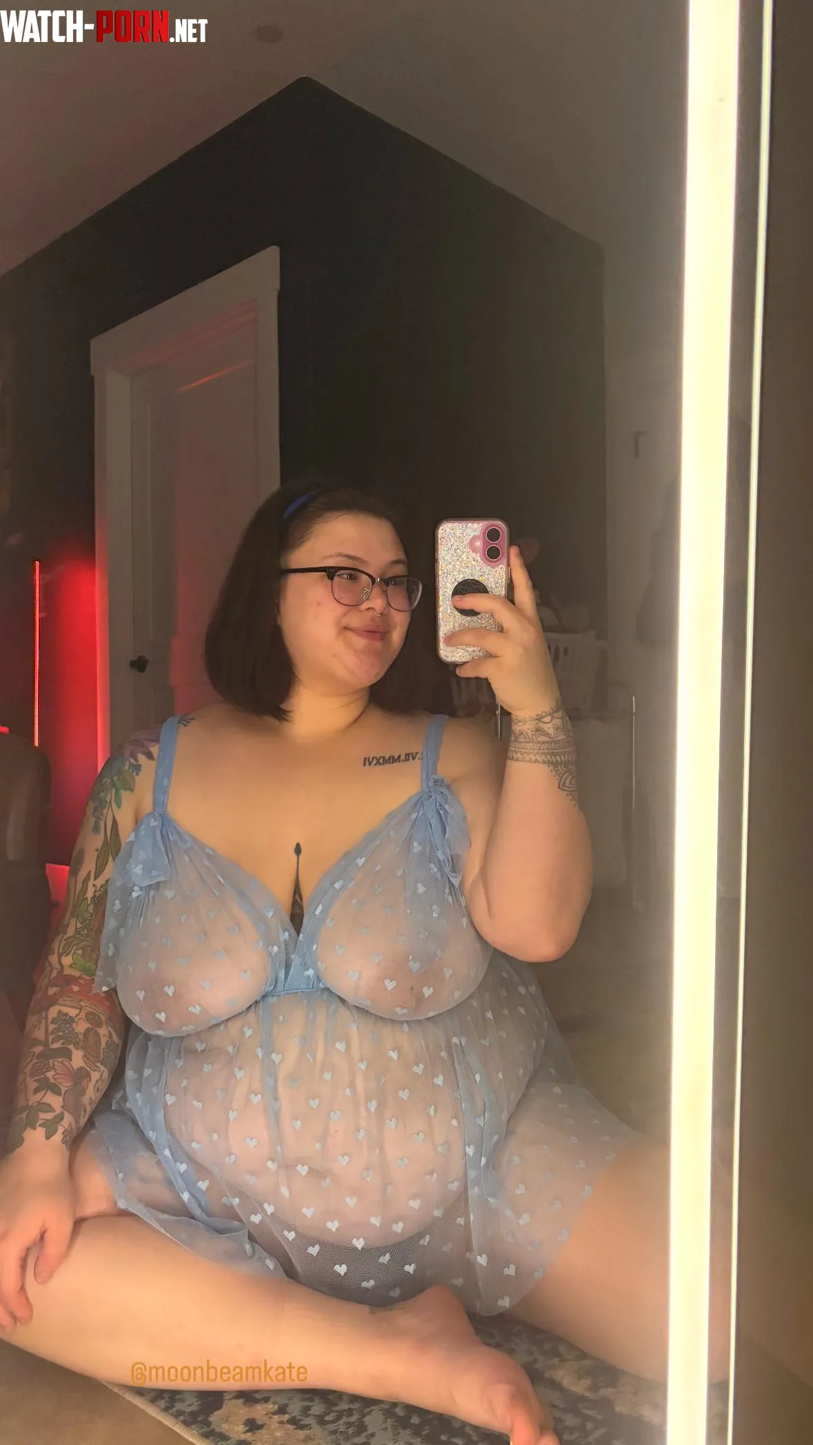 First cum First served  by MoonBeamKate