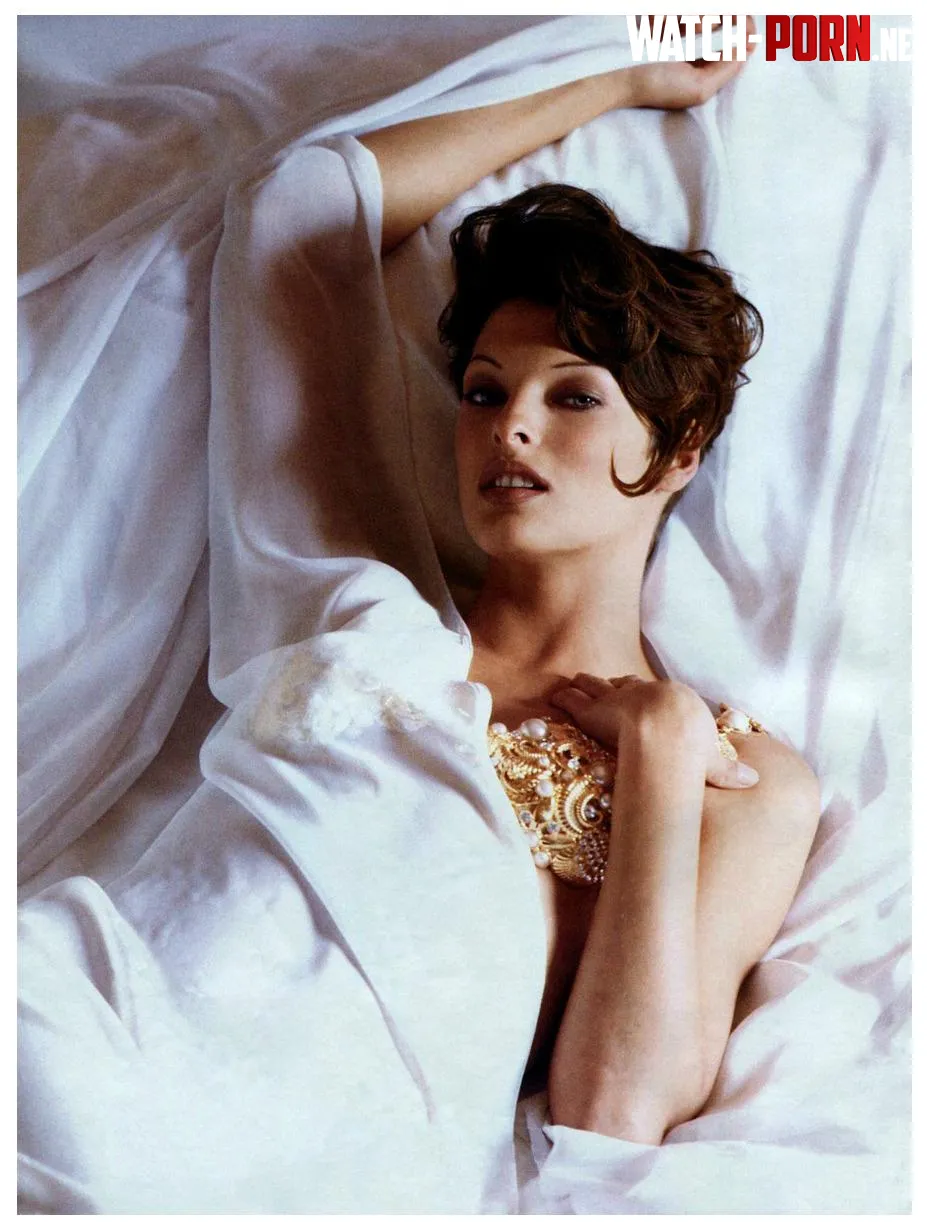 Linda Evangelista by bil_sabab
