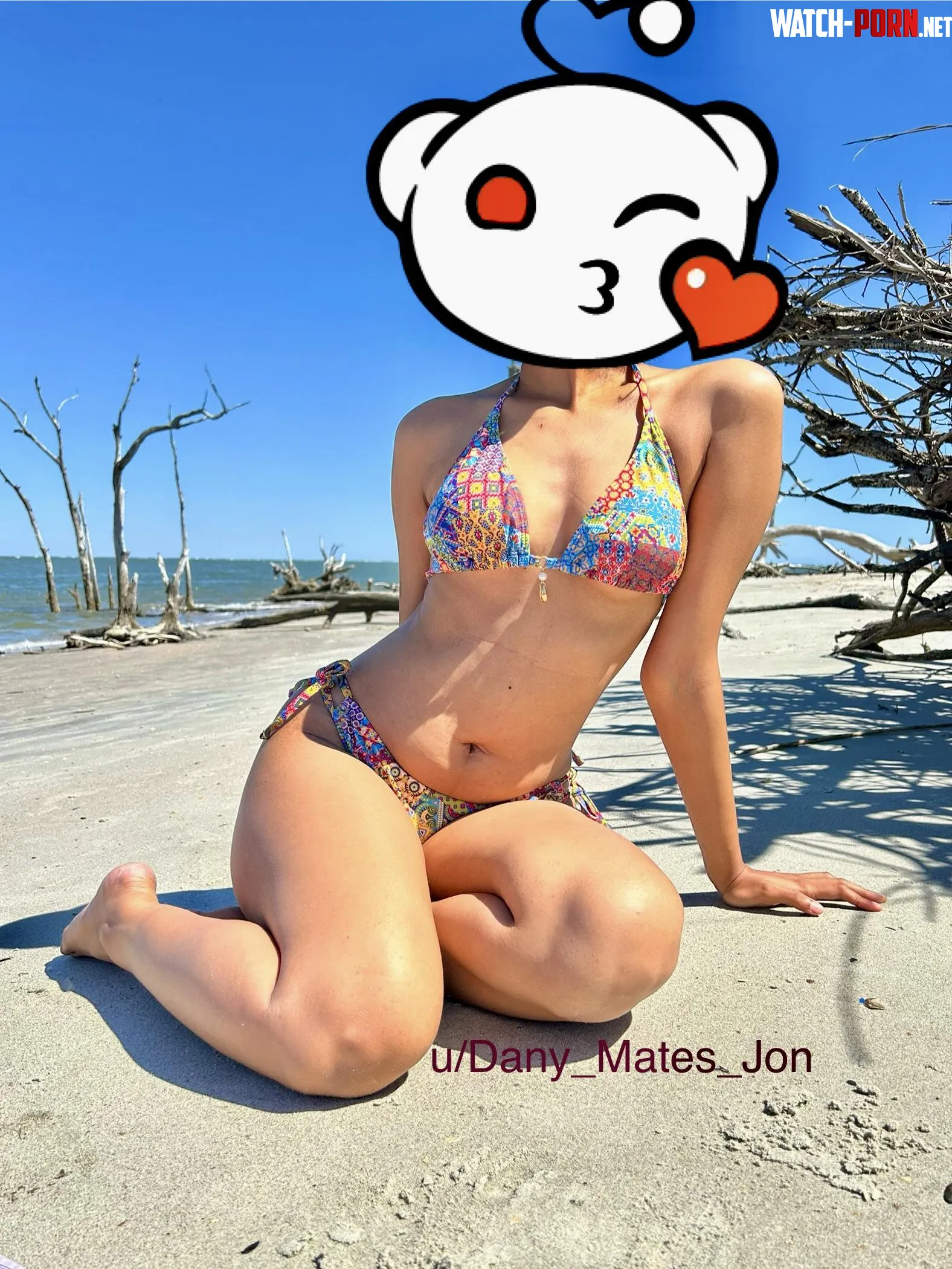 Showing off my body in the beach F by Dany_Mates_Jon