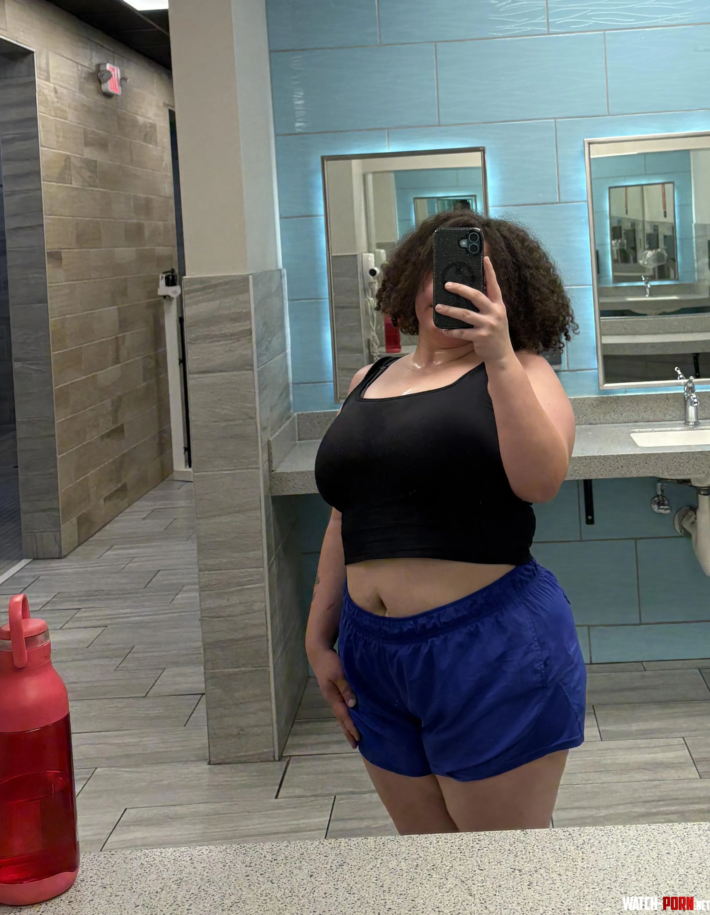 here to show off the curves  by preset_username