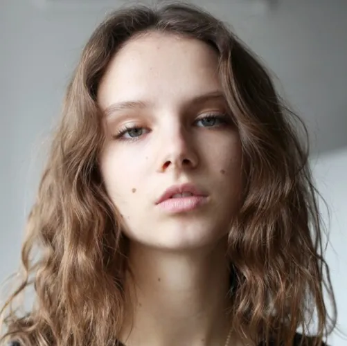 Thumbnail chipichandal Showcases Giselle Norman under PrettyGirls Category