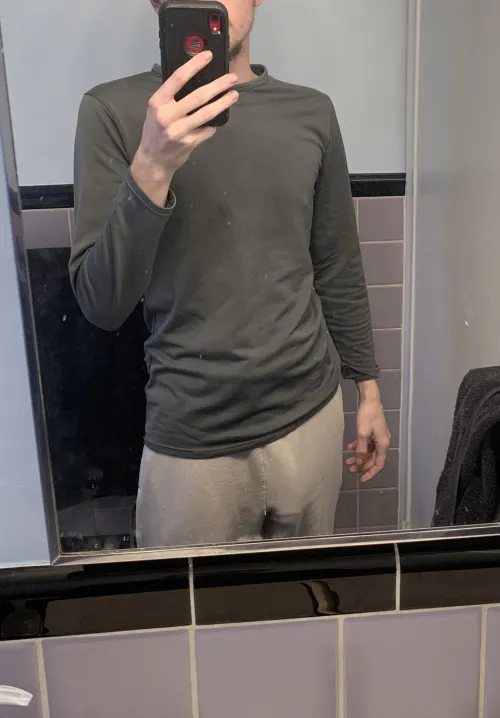 Thumbnail Ok_Journalist1521 Caught Just Chillin' with His 23 Straight Bulge