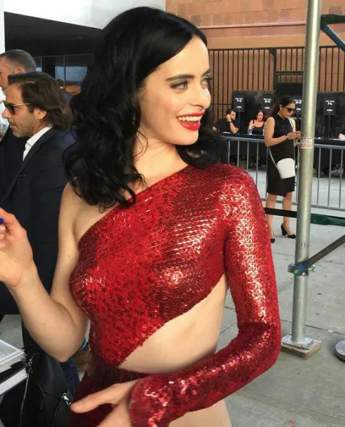 Thumbnail Appreciating the Allure of Krysten Ritter | GentlemanBoners