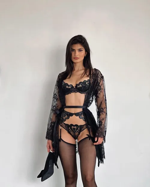 Thumbnail Yael Captivates in a Stunning Showcase by ojrnew | JustHotWomen