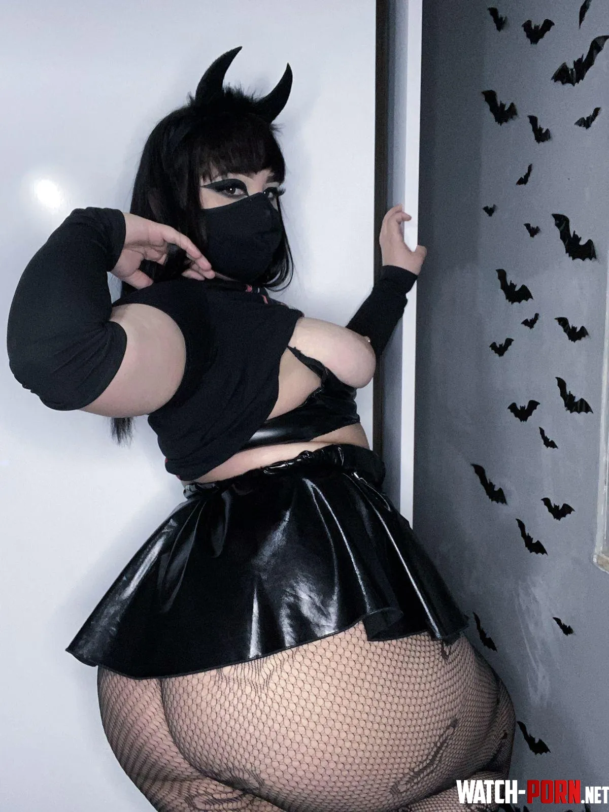 Your goth girl is here to please you tonight babe by Blackcatt19