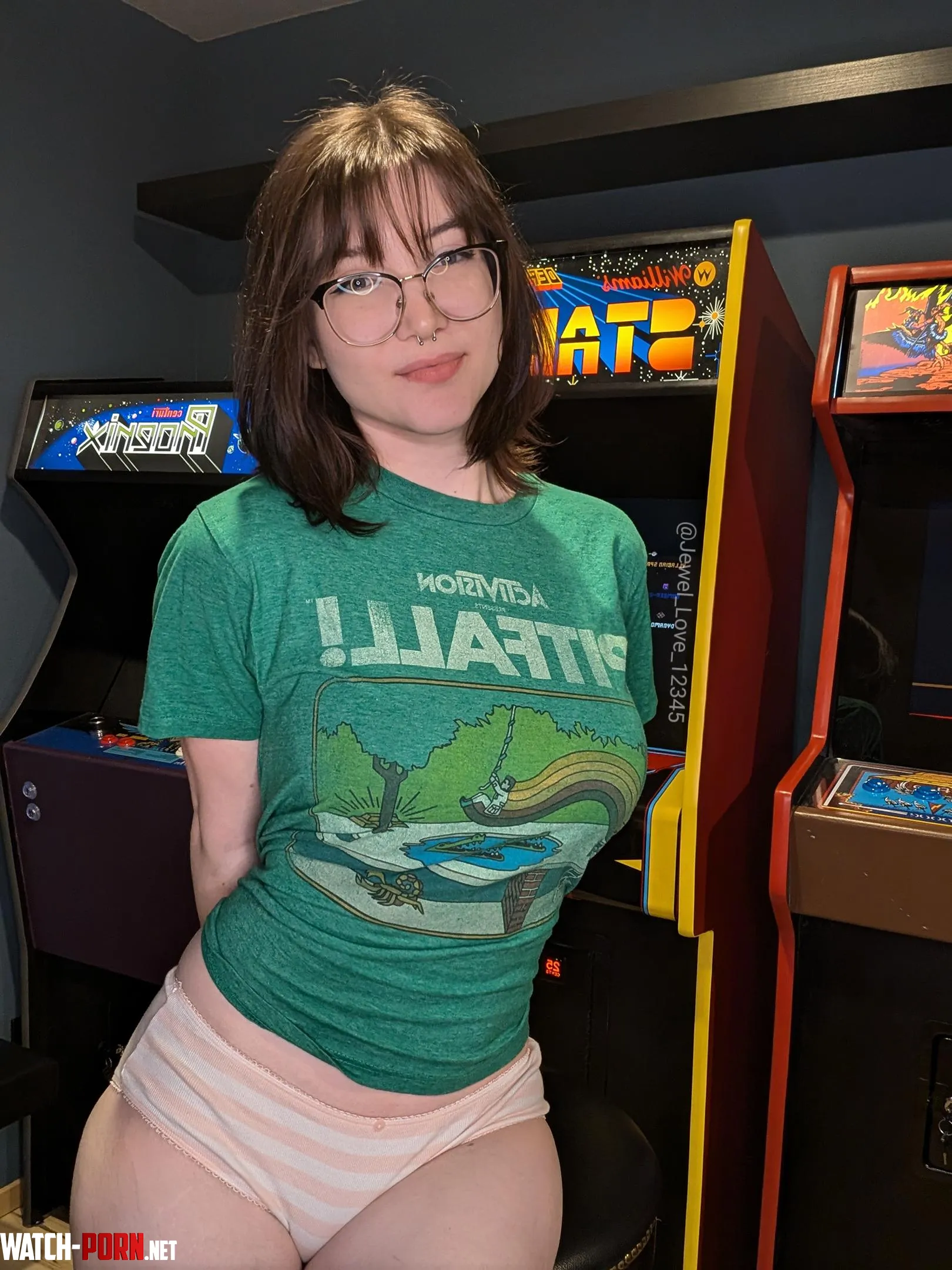 Do you like nerdy girls by Jewel_Love_12345