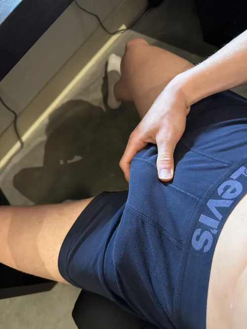 Thumbnail Study Break Boredom with mannyyy2's 19 Straight Bulge