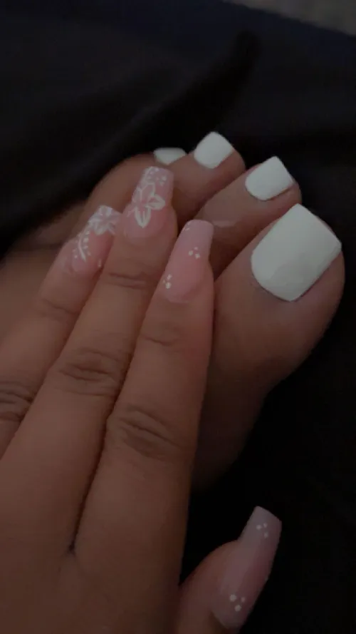 Thumbnail kiiii9 Presents a Double Fresh Set to Delight nailFetish Enthusiasts