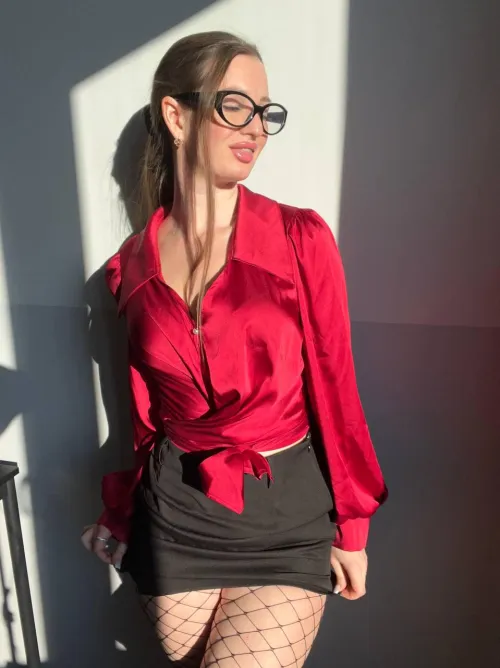 Thumbnail Fishnets Make Me Feel Sexy | Secretary