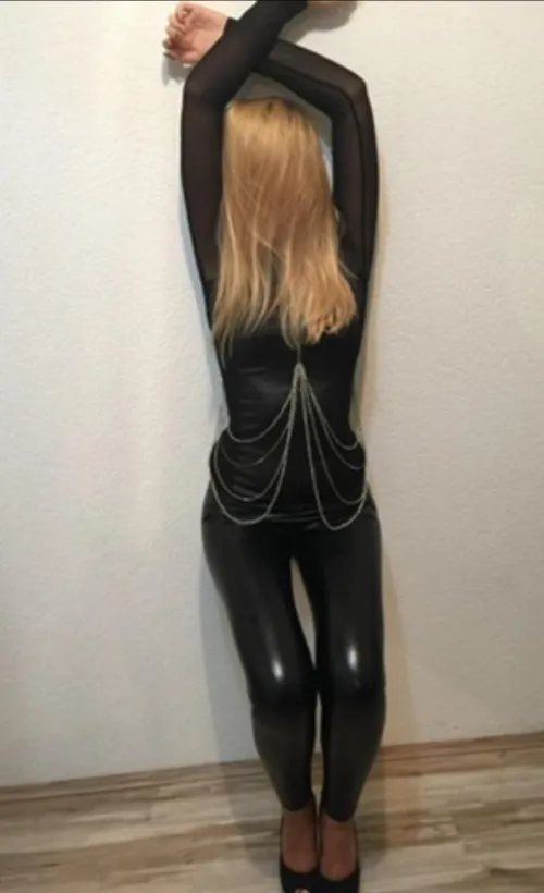 Thumbnail Leather Enchantment: Exploring Sensuality and Style | Sabine_heelsland
