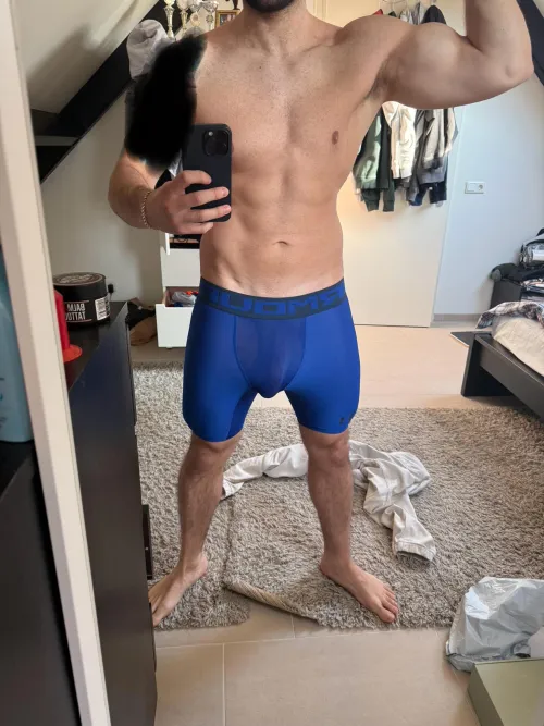 Thumbnail Nicksalman's Transparent Journey as a 25 Bi in the Bulges Category