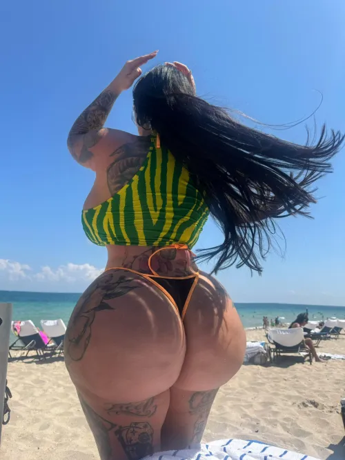 Thumbnail DiscussionObvious358 Explores Bigger Beach Content in BoltedOnBooty