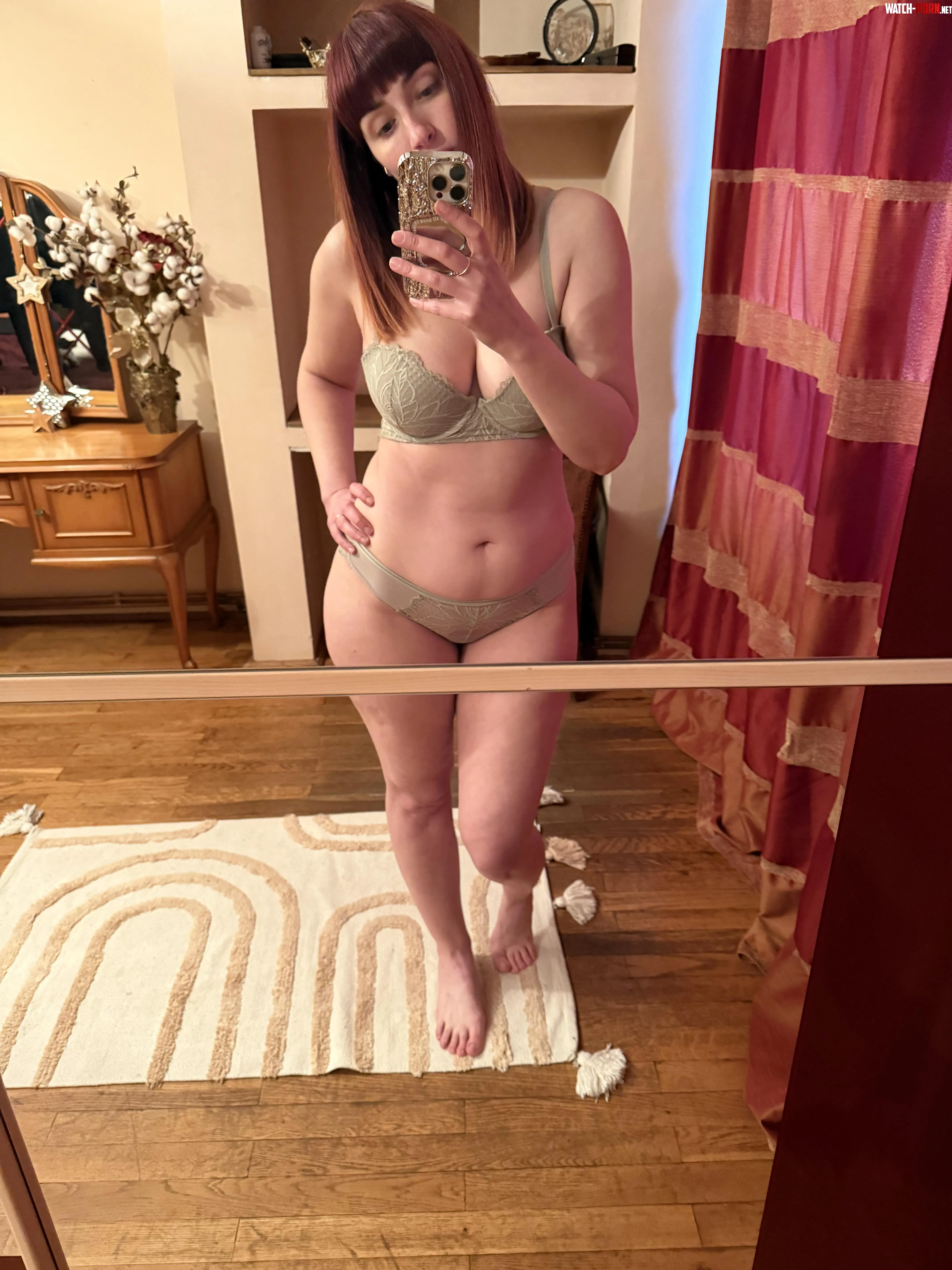 I am thinking if i am a verified amateurs by HotLustyQueen
