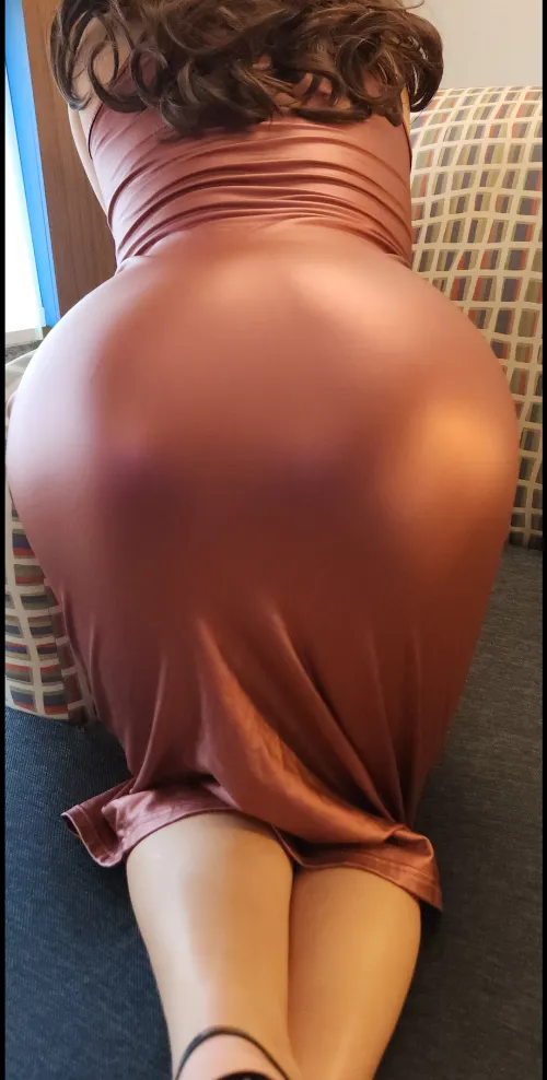 Thumbnail Saltynsweet10's Favorite Shiny Dress Revealed