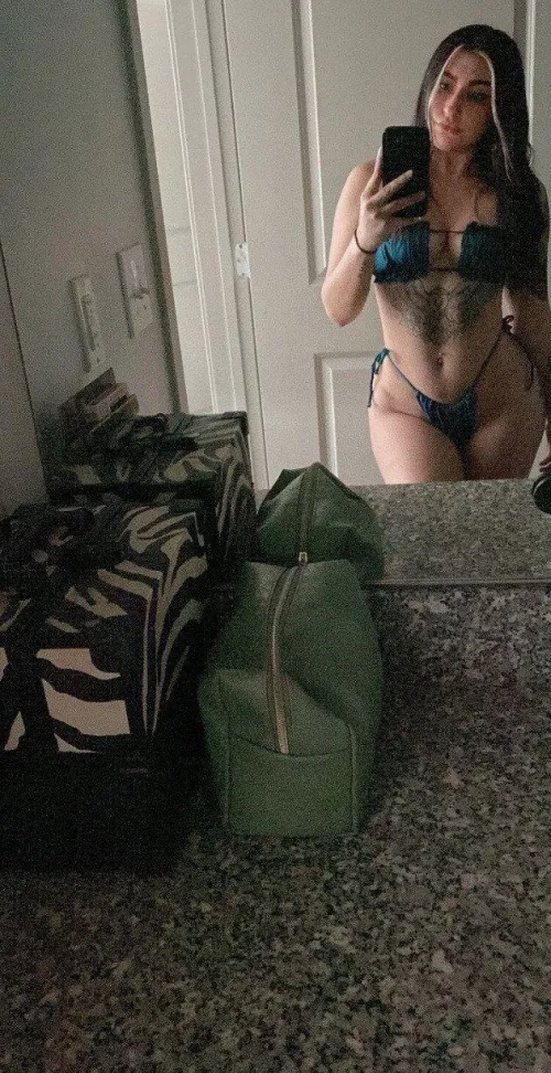 Thumbnail Housebound Beauty: Ivory_Horizon's Playful Display | bigtiddygothgf