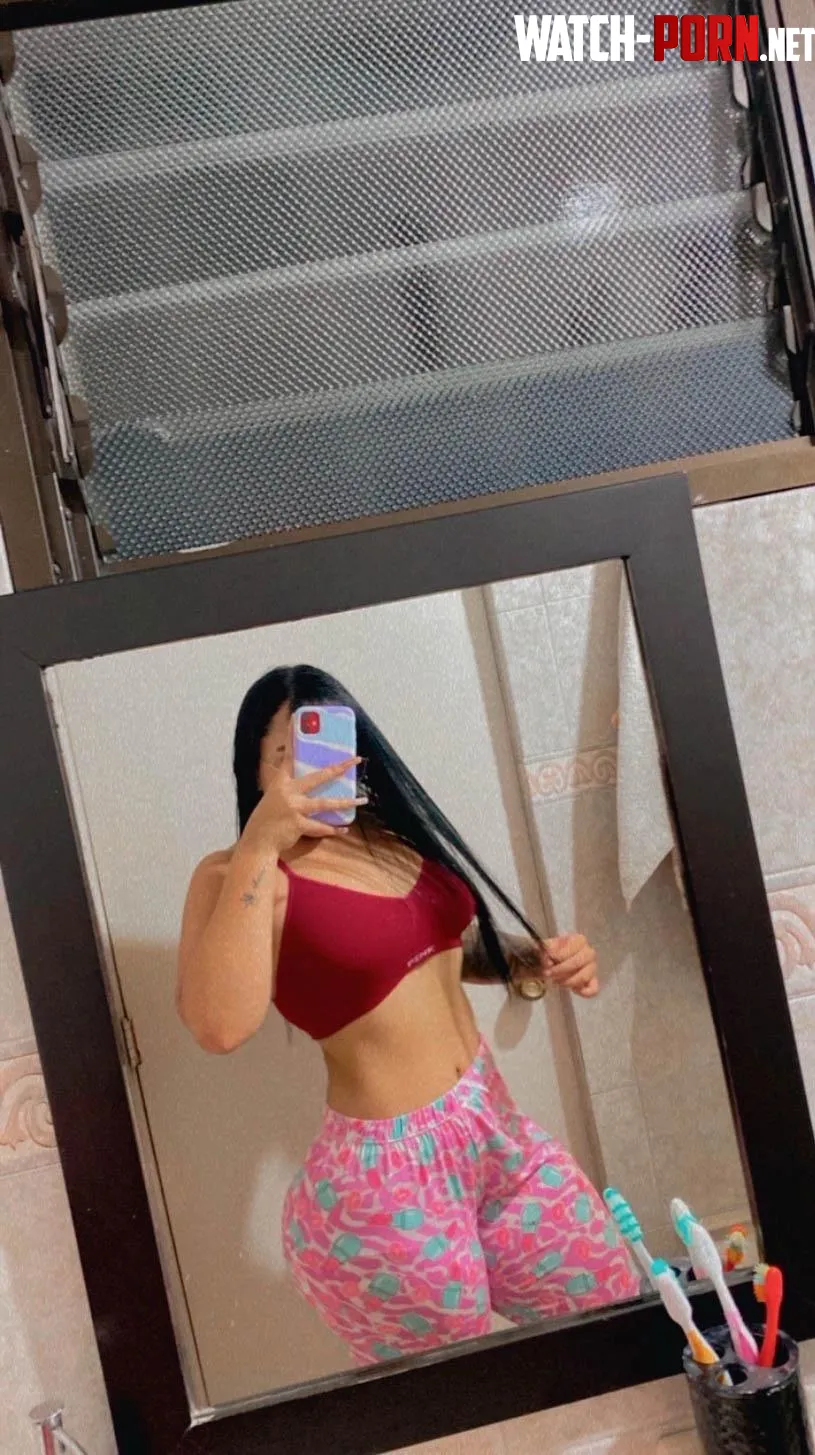 Anyone here enjoy curvy girls by yourfavgoodgurl