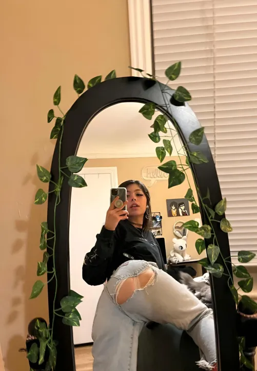 Thumbnail Mirror Selfies - Why They're Always a Good Idea by Benoxo7 - MirrorSelfie