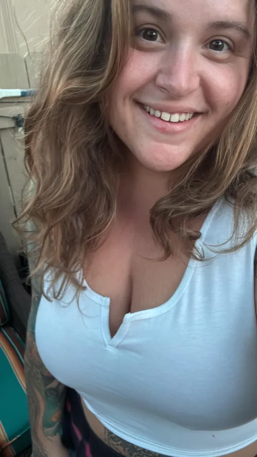 Thumbnail BBW Stoner Covered in Tattoos Curing Monday Blues by handful_heather420 - AmazingCurves
