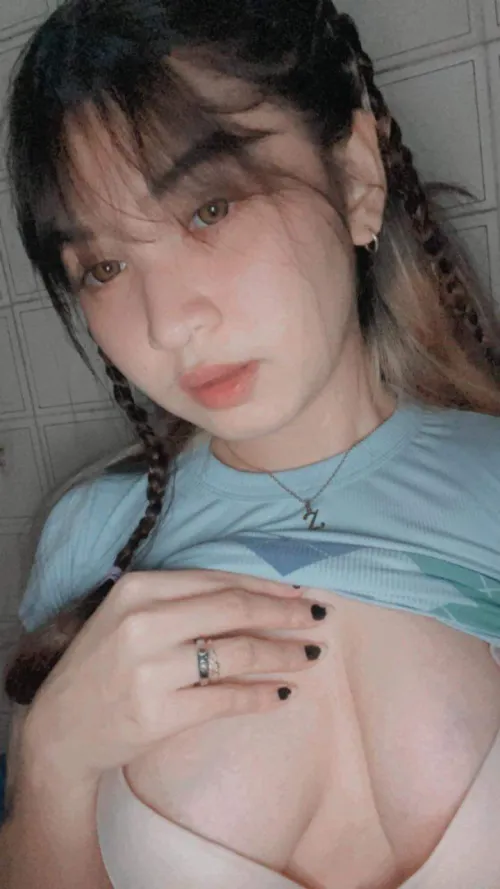 Thumbnail In Need of a Baby Daddy: Unraveling AsianFetish with StrangeHovercraft933