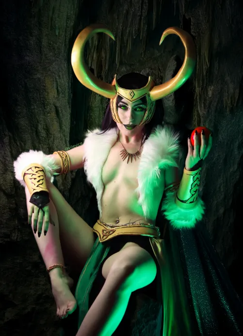 Thumbnail Cosplay Beauty: Lady Loki Transformation | vilevice cosplaygirls
