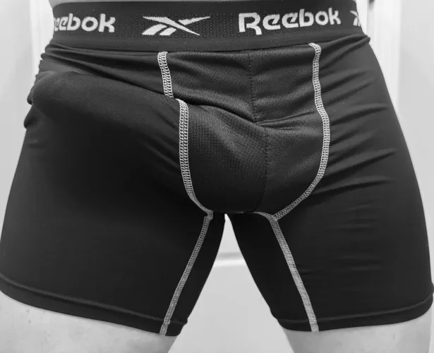 Thumbnail Bulges: fit-dilf's 35-Year-Old Monday SOS - A Bulge in Need