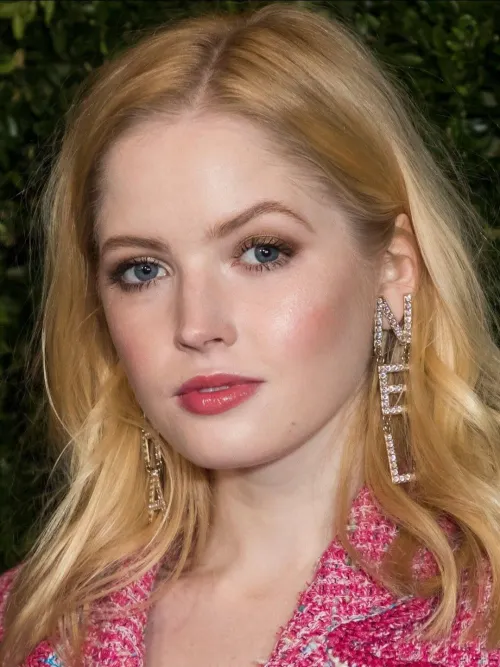 Thumbnail Ellie Bamber Showcased in PrettyGirls Category by miket069
