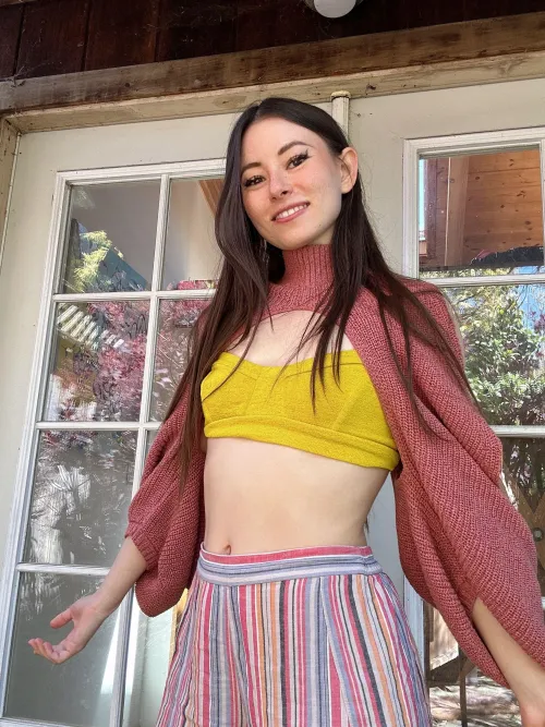 Thumbnail Elfgirltalia's Style Confession: Love Wearing Tight Crops