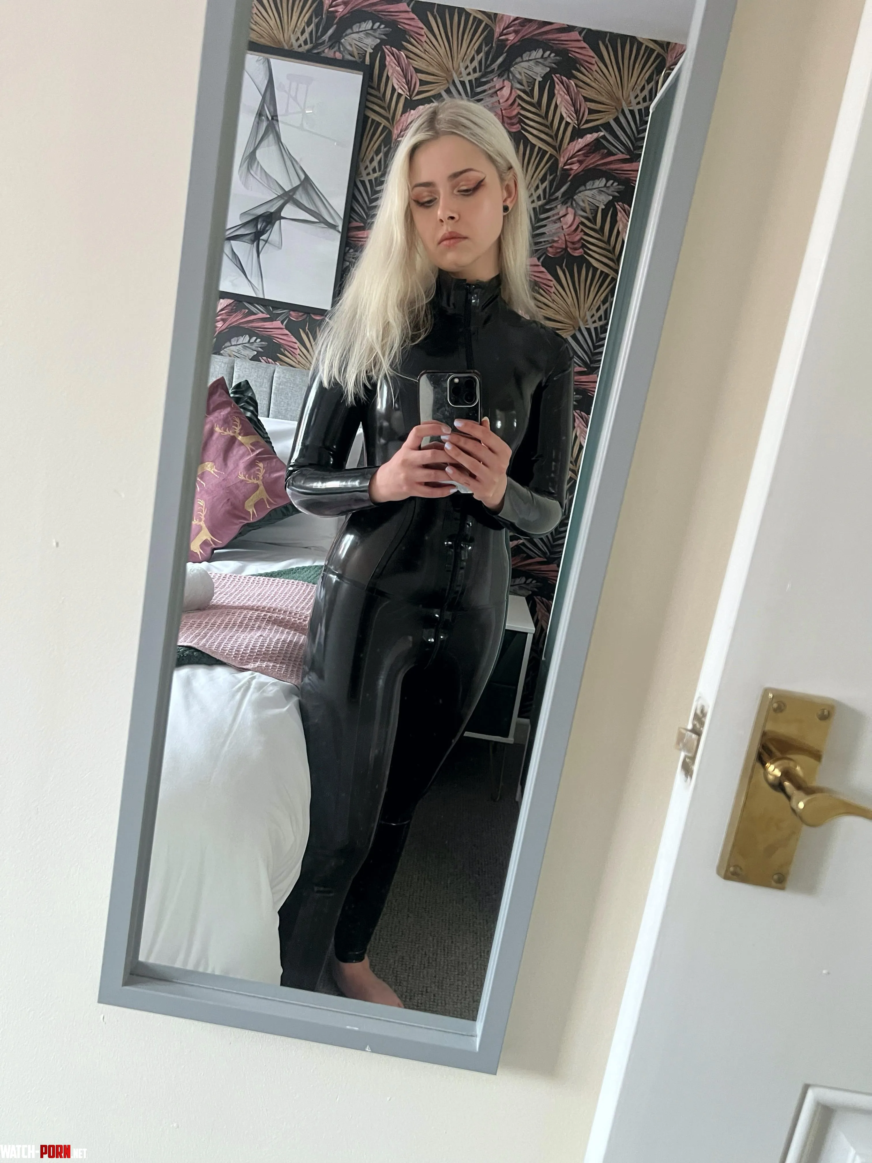 Accidentally uploaded the wrong picture the other week heres my catsuit by MistressMercyxoxalt