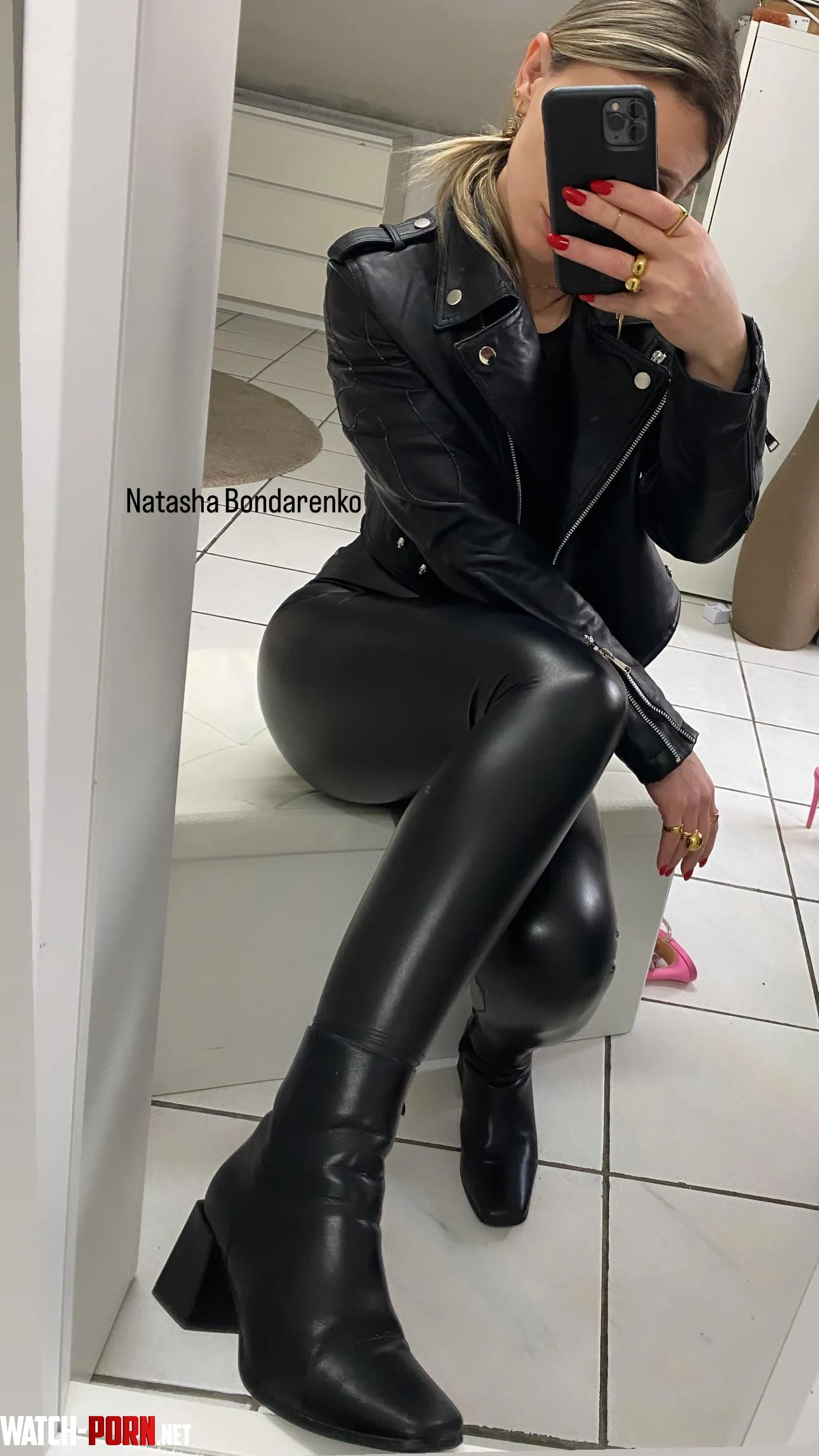 Total leather view just for you by NatyBond_OF