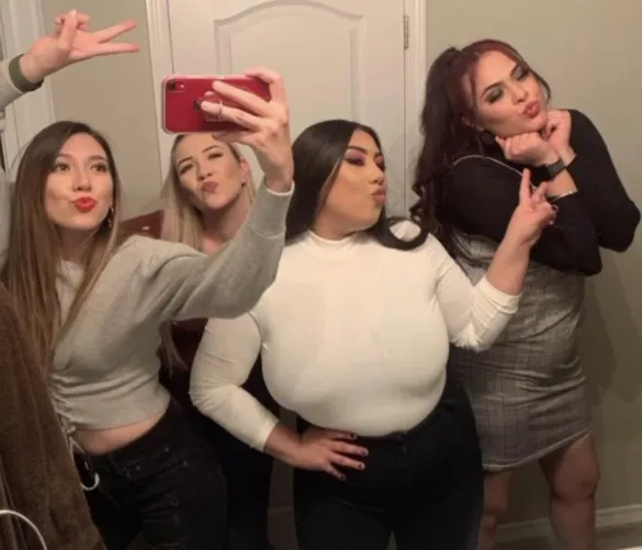 Thumbnail RadiantCounty69 Shines Front and Center in 2busty2hide World