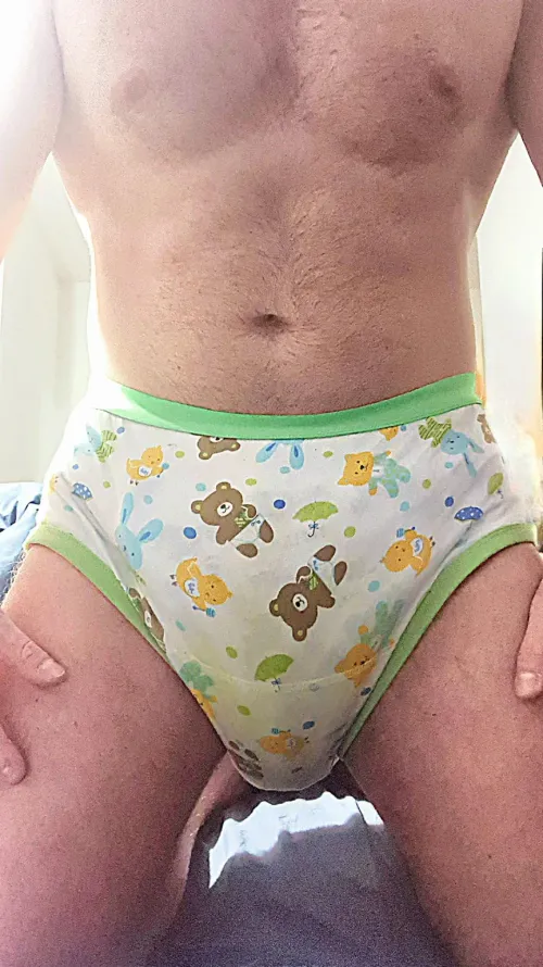 Thumbnail Strong-DL's Revealing UnderwearGW Selection: A Must-See!