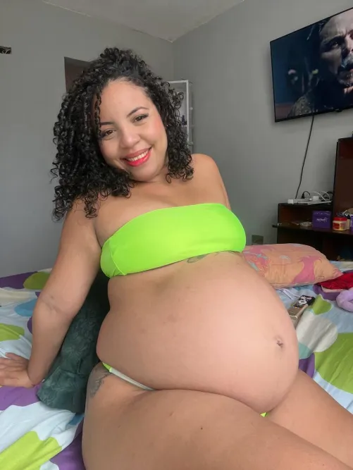 Thumbnail Ill_valentina_5248's Curiosity: A Glimpse into Pregnancy Beauty