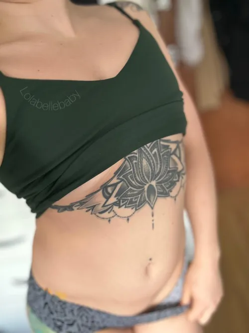 Thumbnail Tattoo Harmony: Matching Body Curves Perfectly by lolabellebaby | underboob
