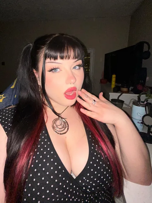 Thumbnail Feeling F*cked Senseless by holyhollyphoebe | gothsluts: Sensual Desires