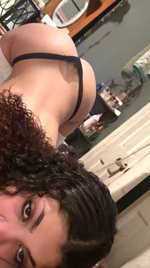 Thumbnail Arch: A Pose for the Ages by Jade-foxxx05 | Booty Category