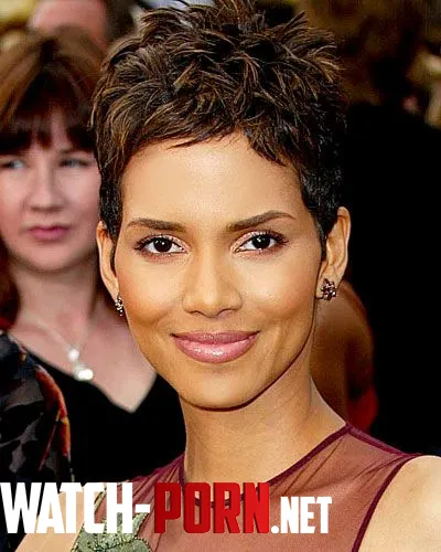 Halle Berry by i_like_cake_96
