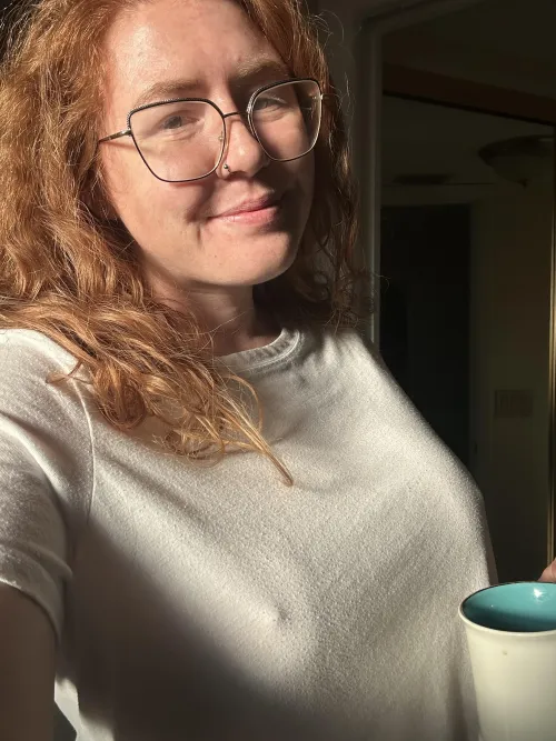 Thumbnail Rise and Shine: Rocking a Braless Look by sexylayne