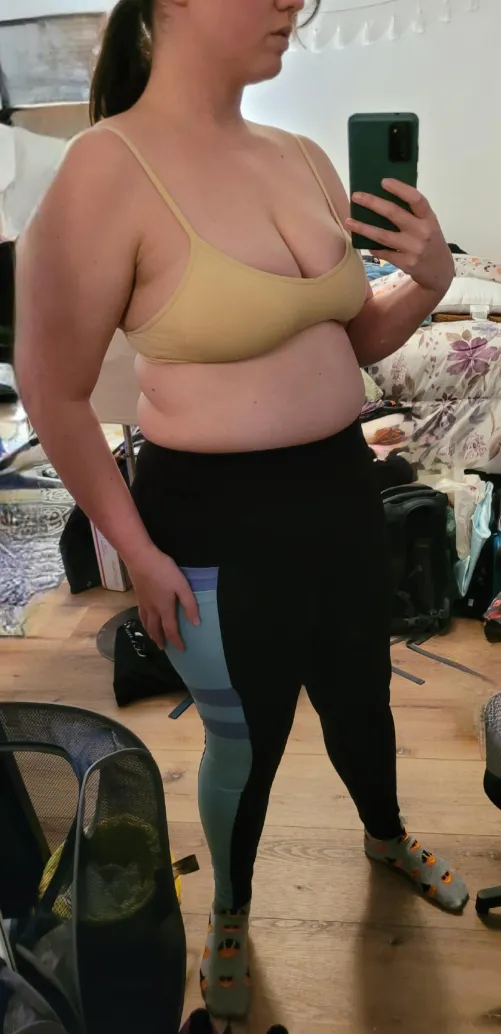 Thumbnail Clothes Getting Tighter: A Year of Growth - spookyboobookys | chubby