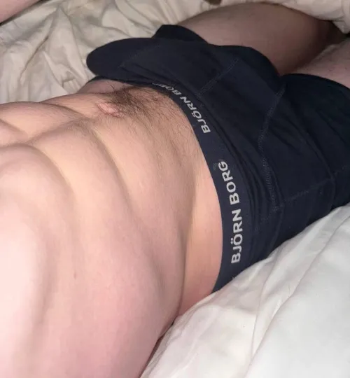 Thumbnail 19 Straight Chilling Vibes: Exploring Bulges Charm | Chance-Ant5159