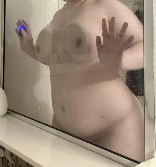 Thumbnail Hot Pose Discoveries: A Trend by holistars | chubby